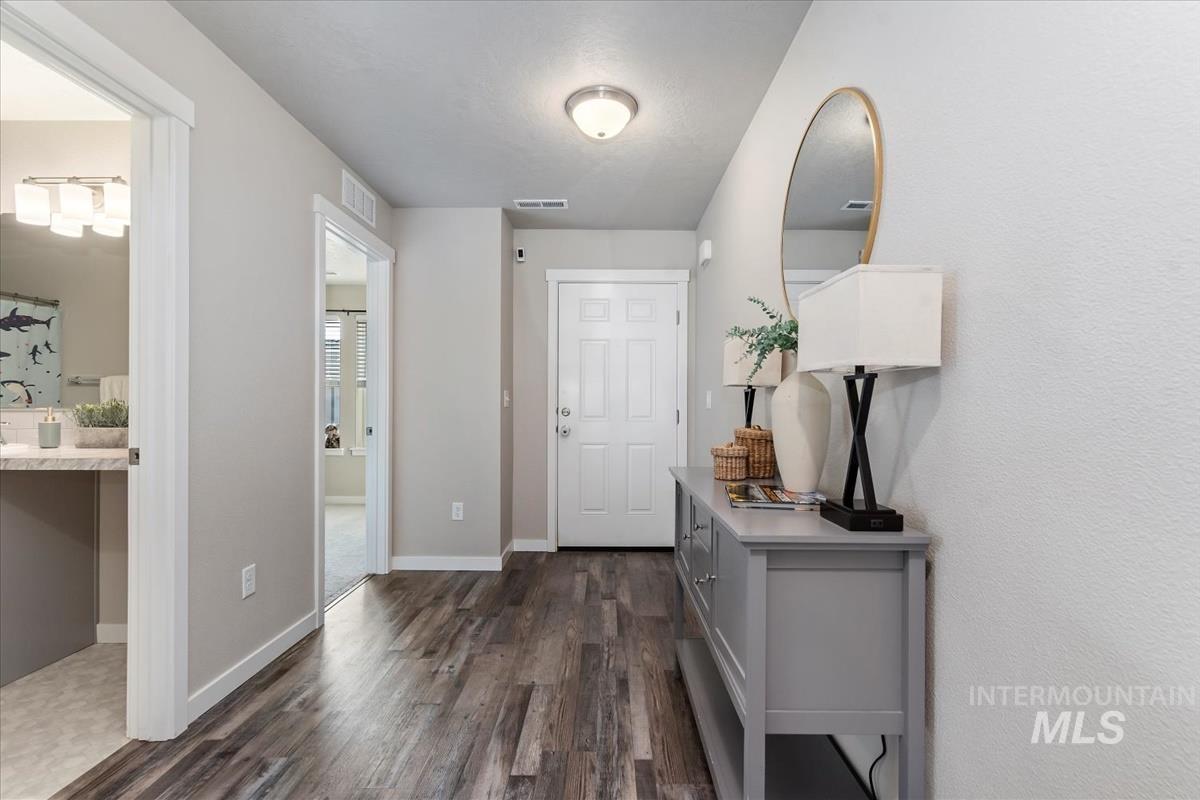 property viewer photo 2