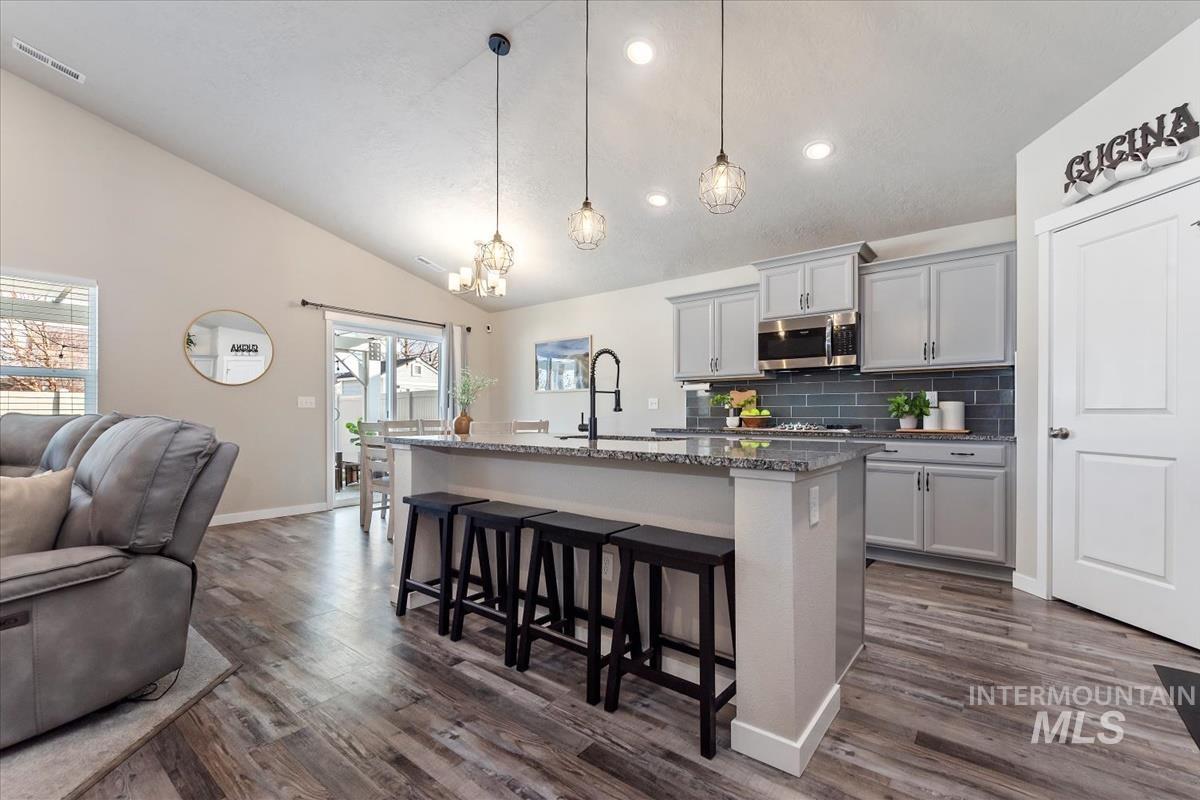 property viewer photo 6