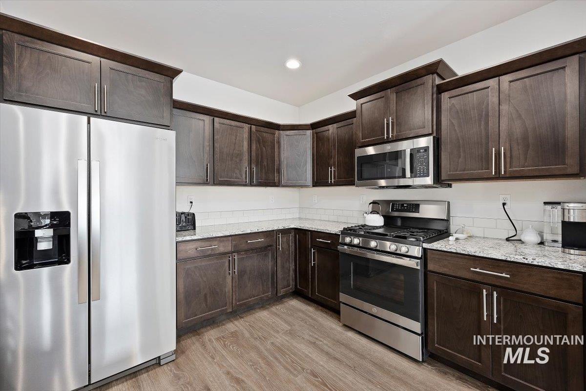 property viewer photo 10