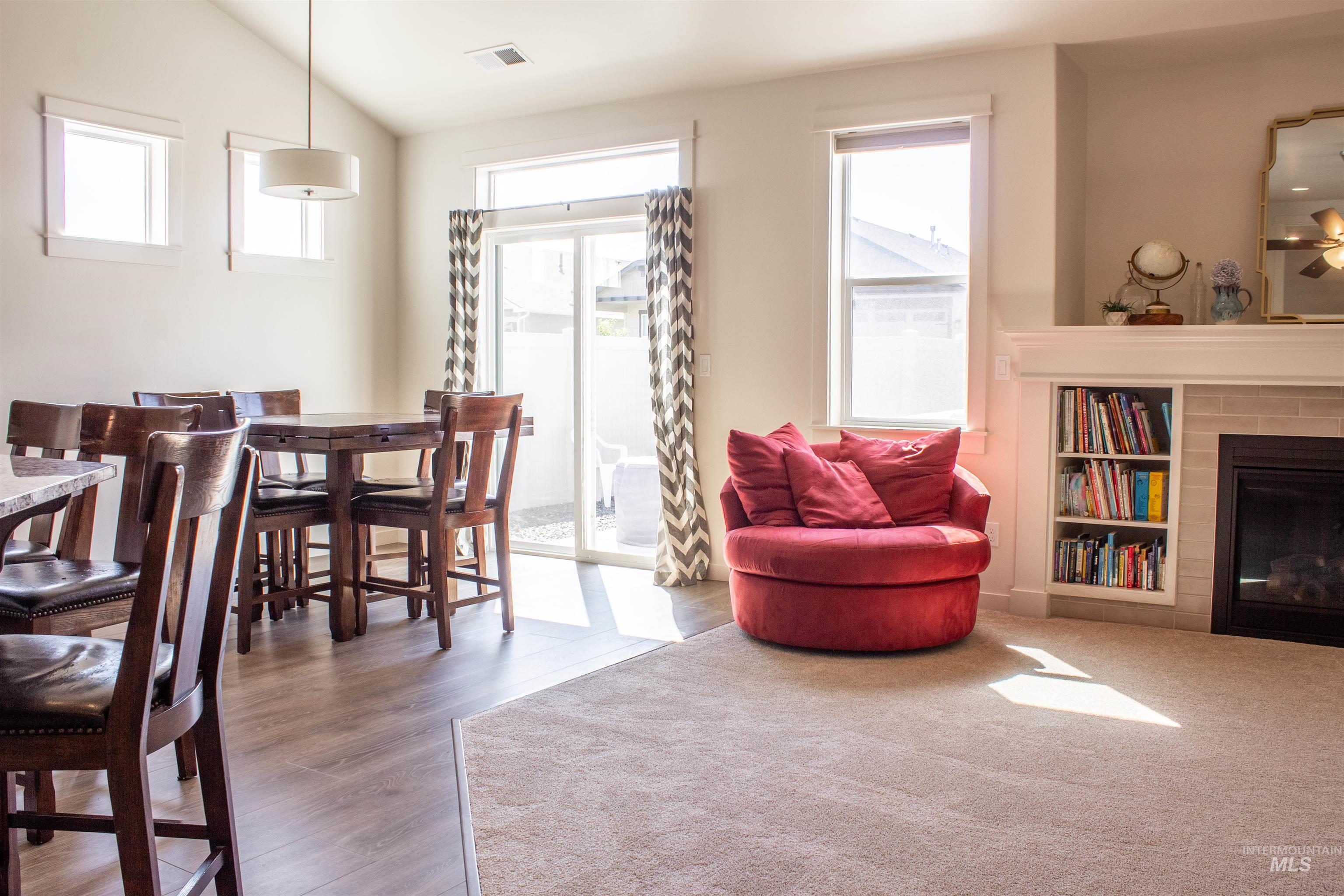 property viewer photo 13