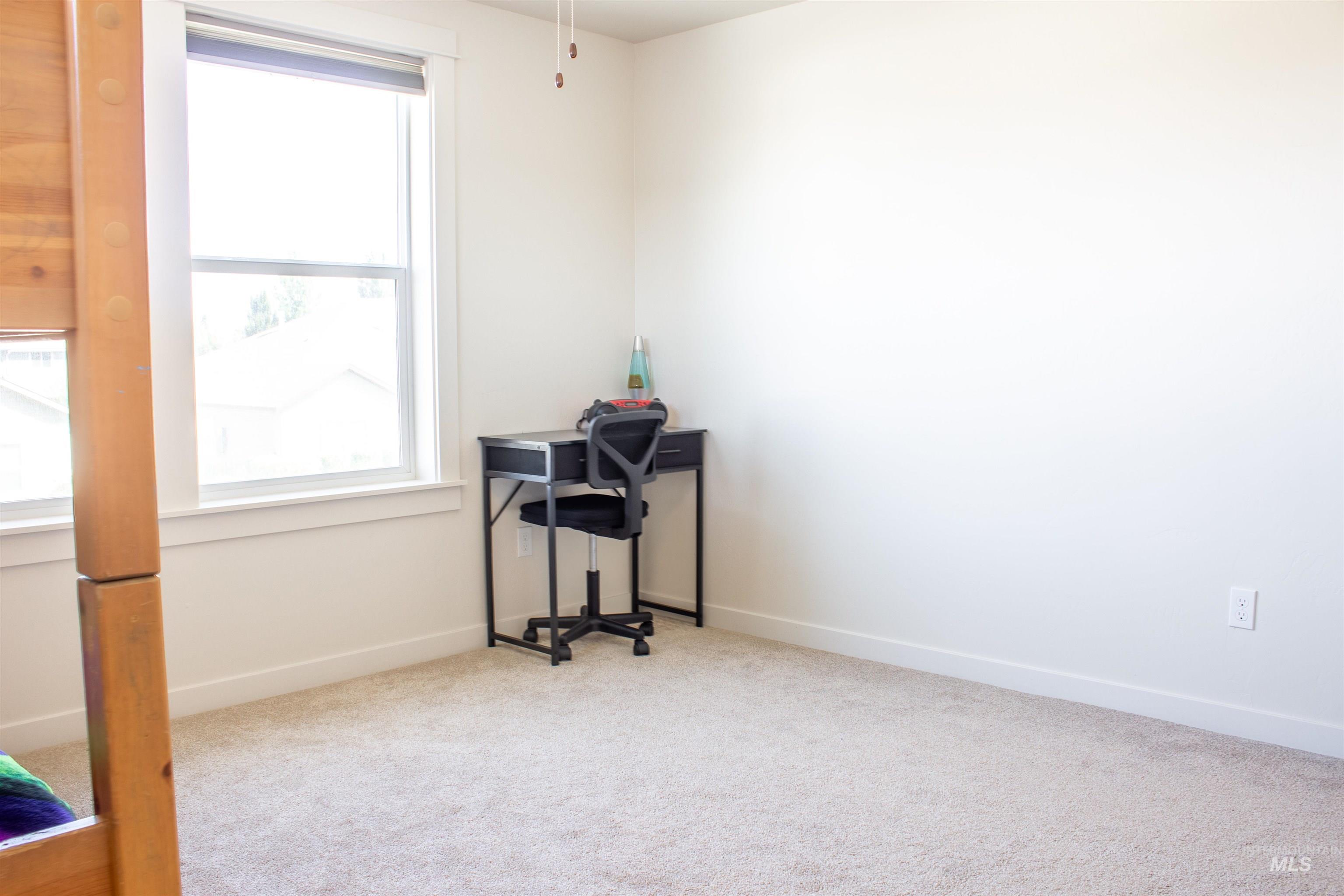 property viewer photo 32