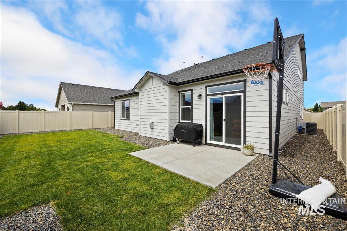property viewer photo 35