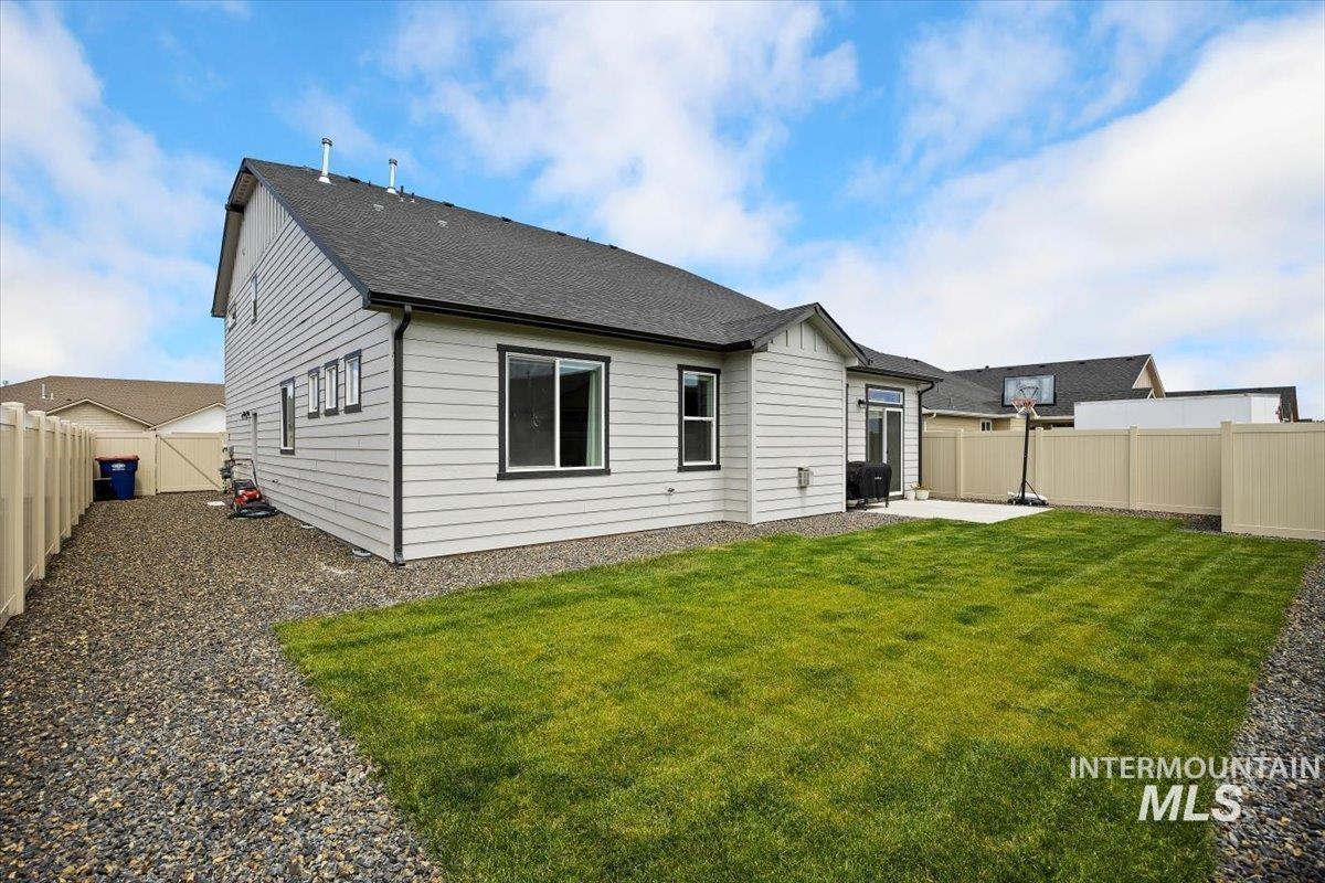 property viewer photo 36
