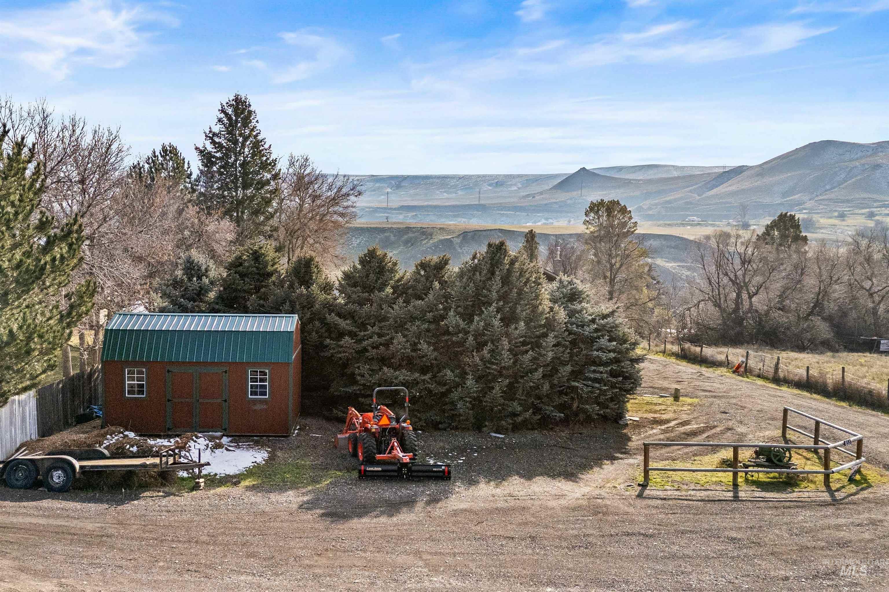 main property photo 43