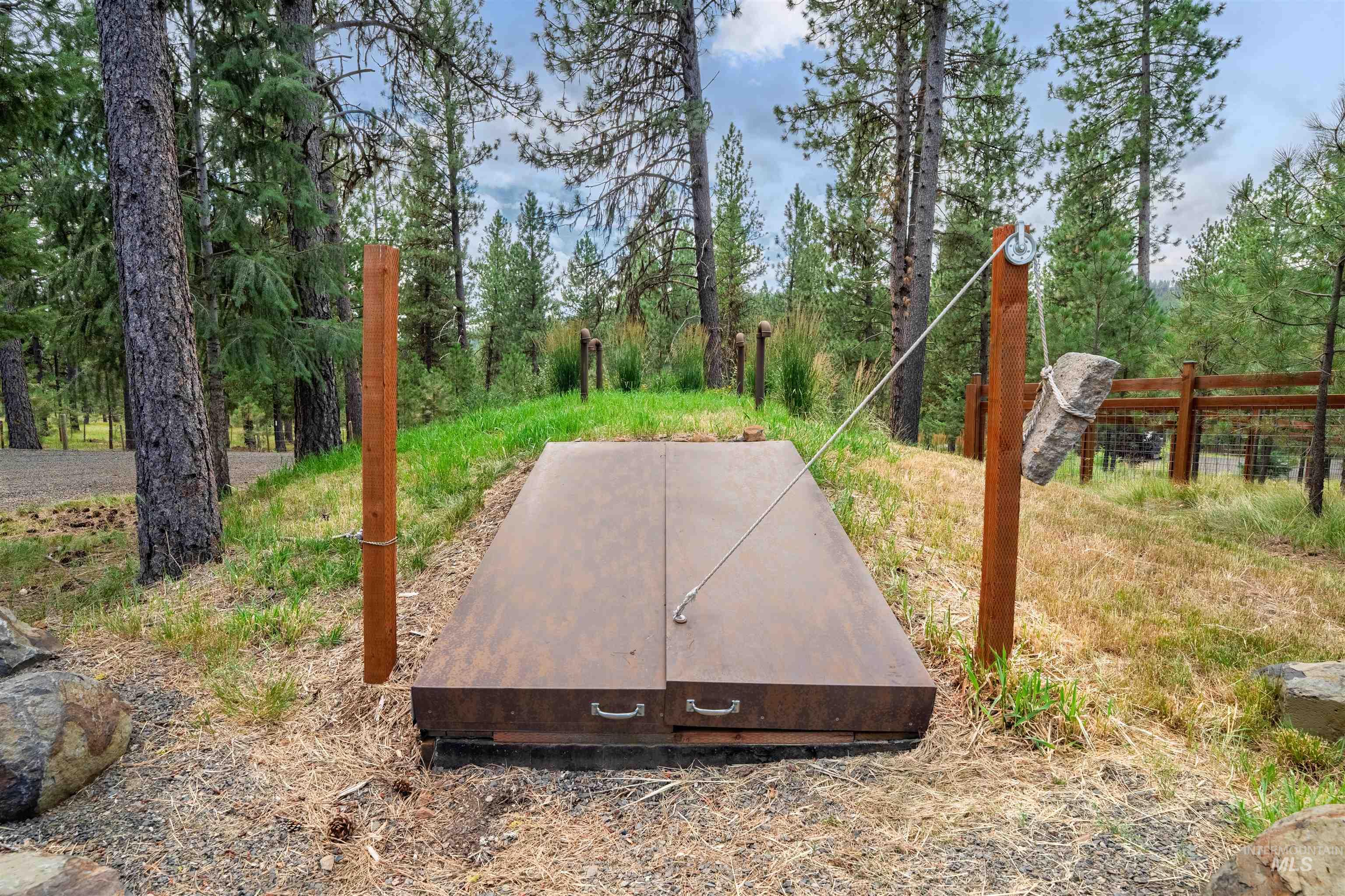 main property photo 44