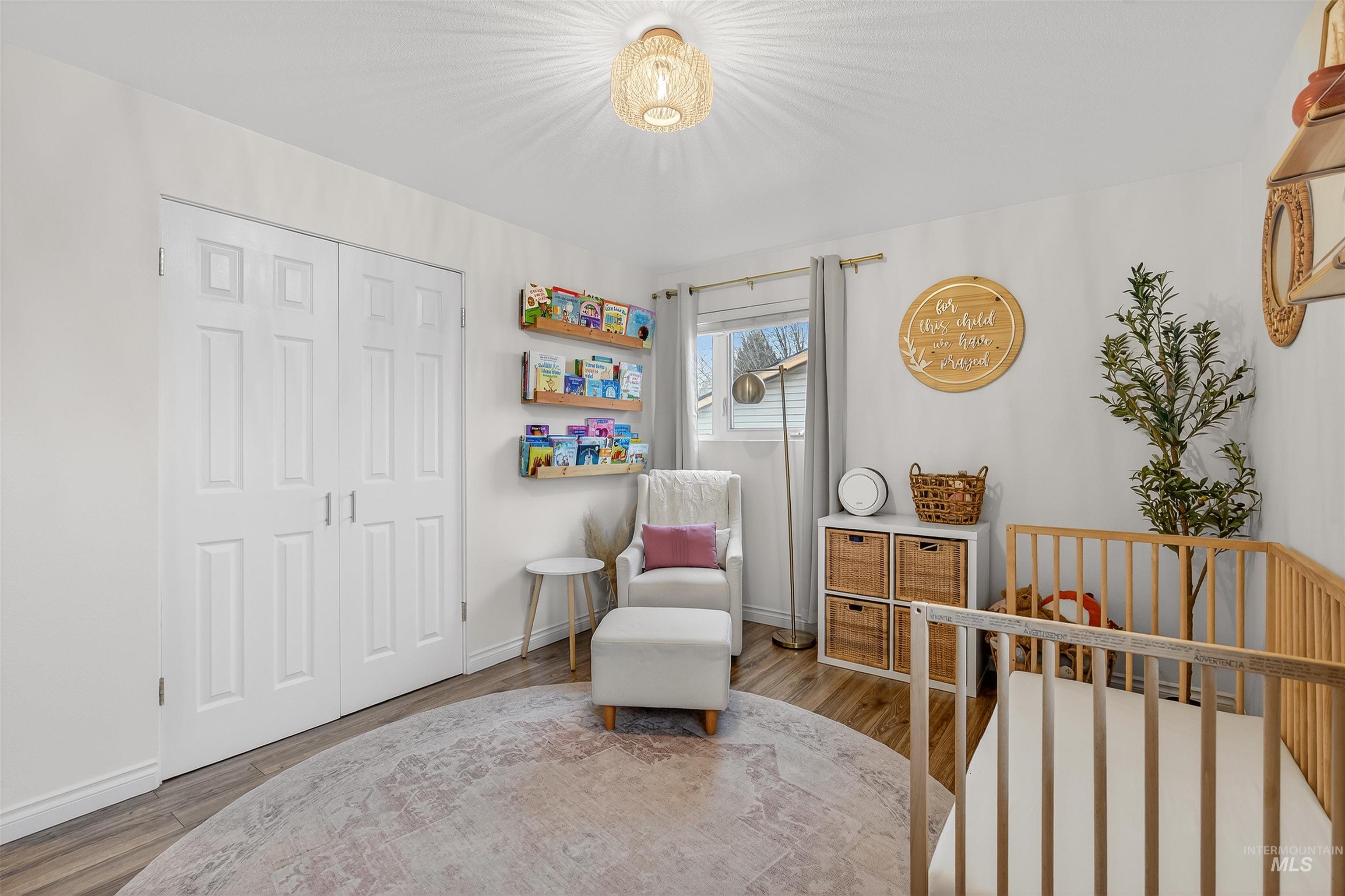 property viewer photo 19