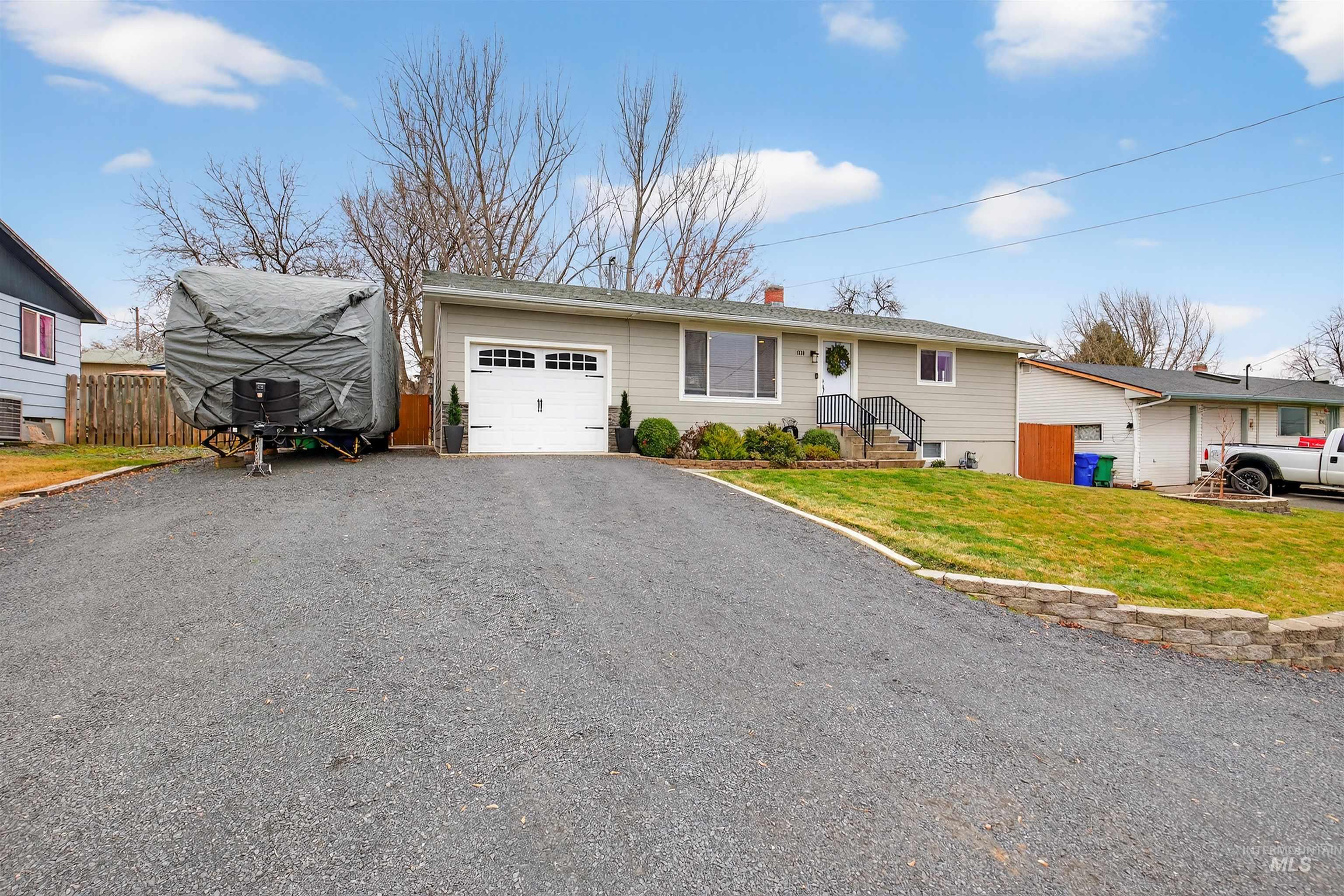 property viewer photo 2