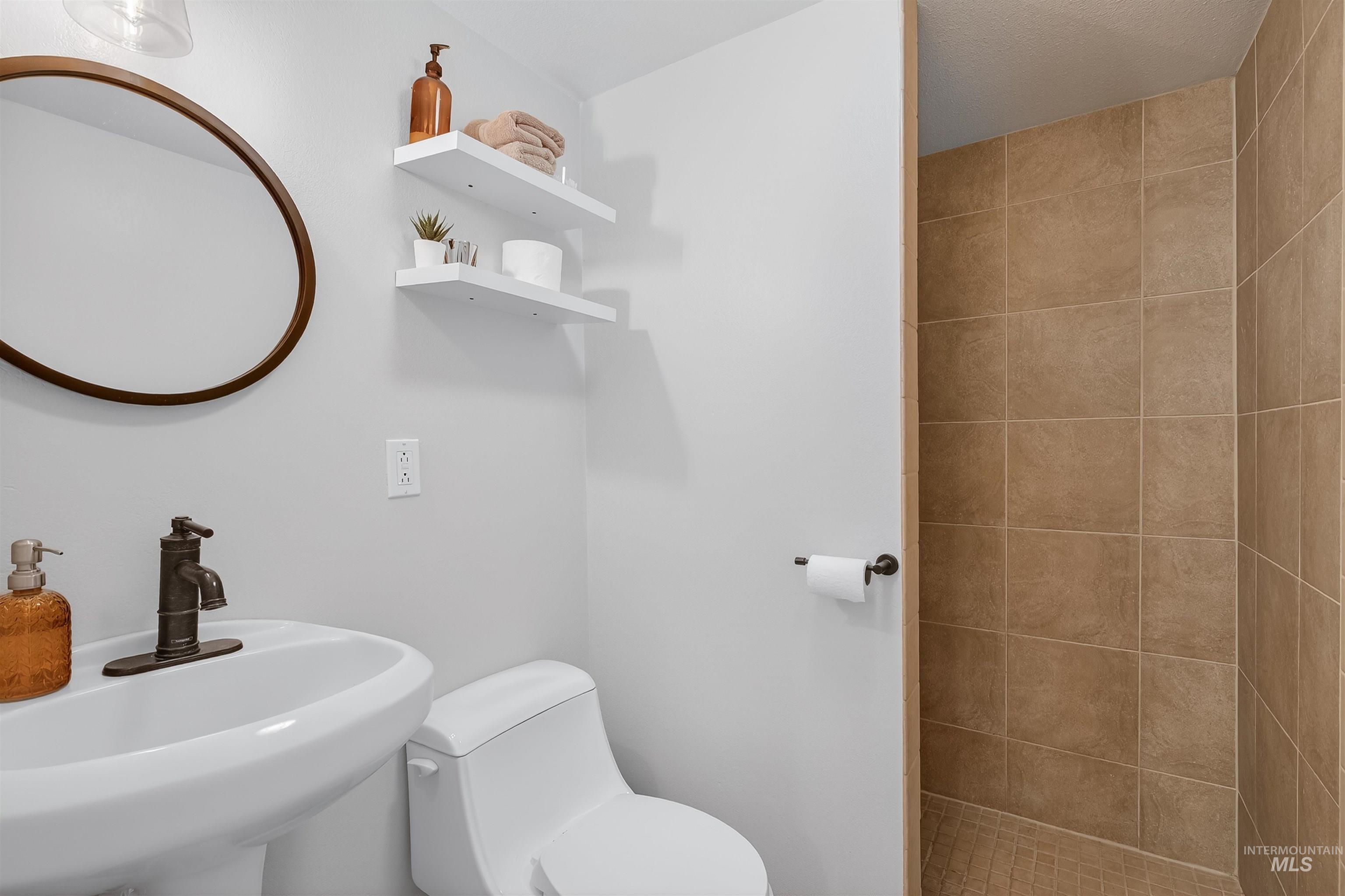 property viewer photo 24