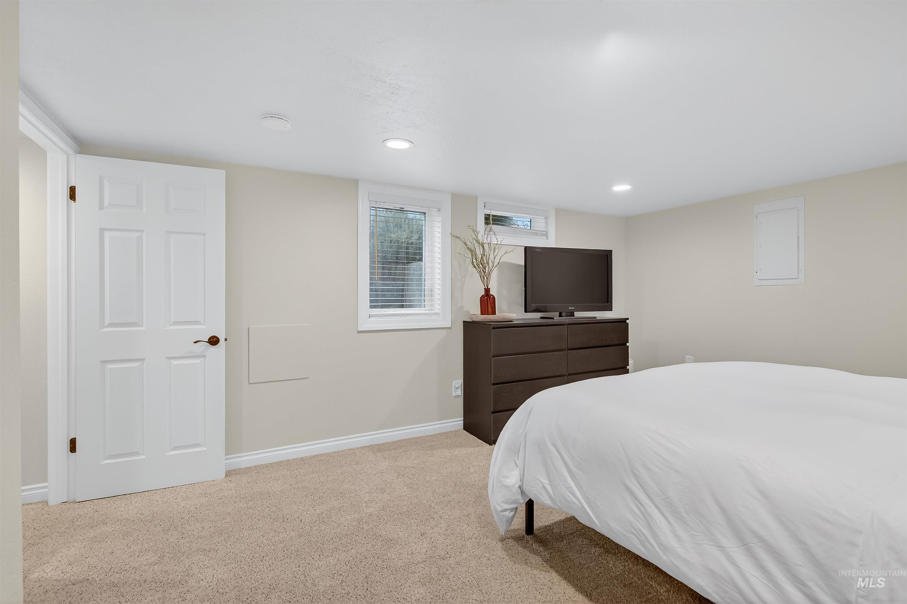 property viewer photo 28