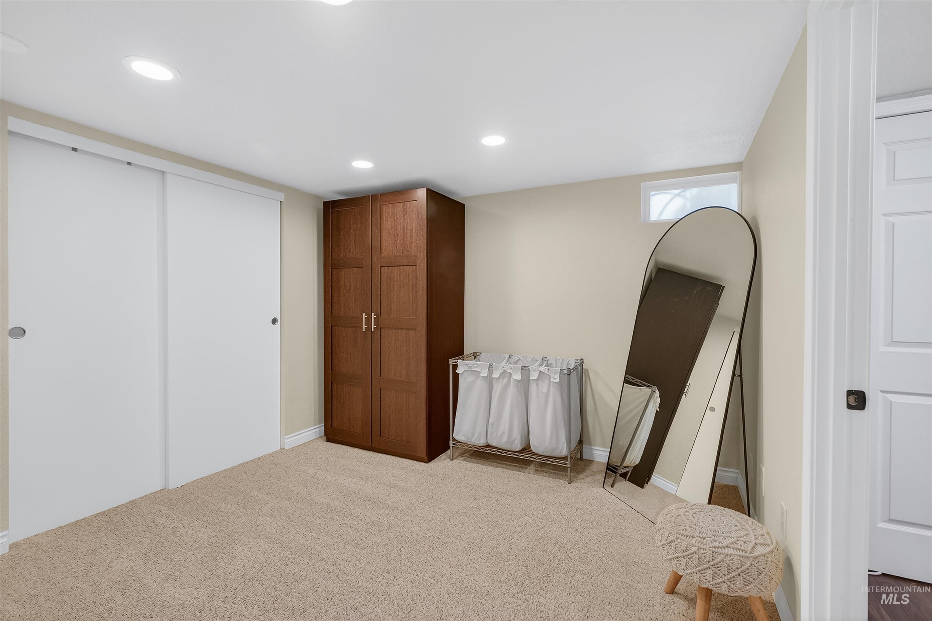 property viewer photo 30