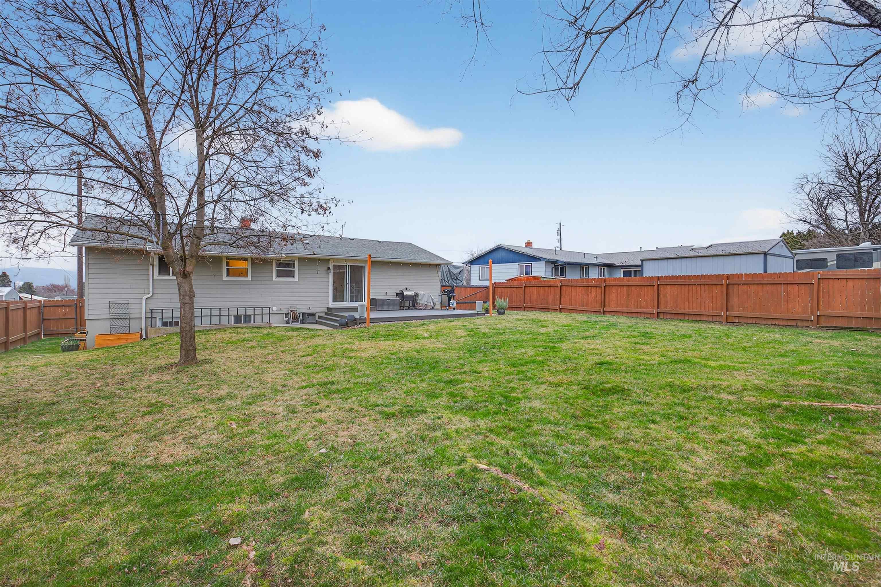 property viewer photo 40