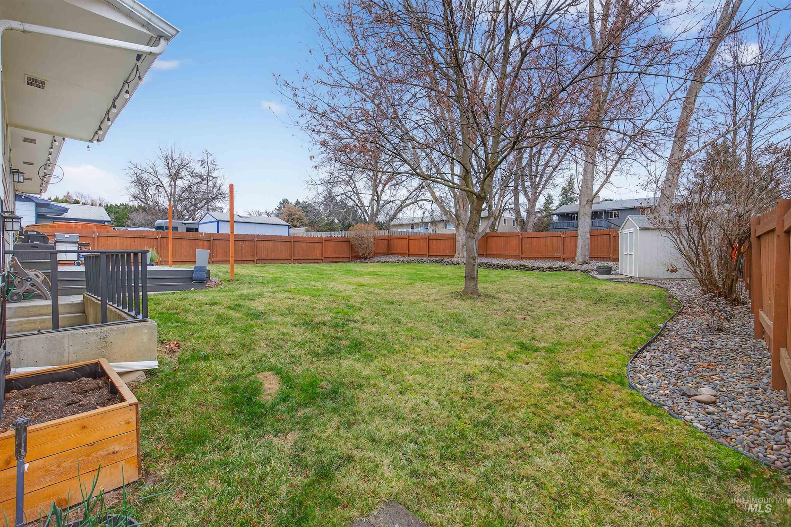 property viewer photo 42