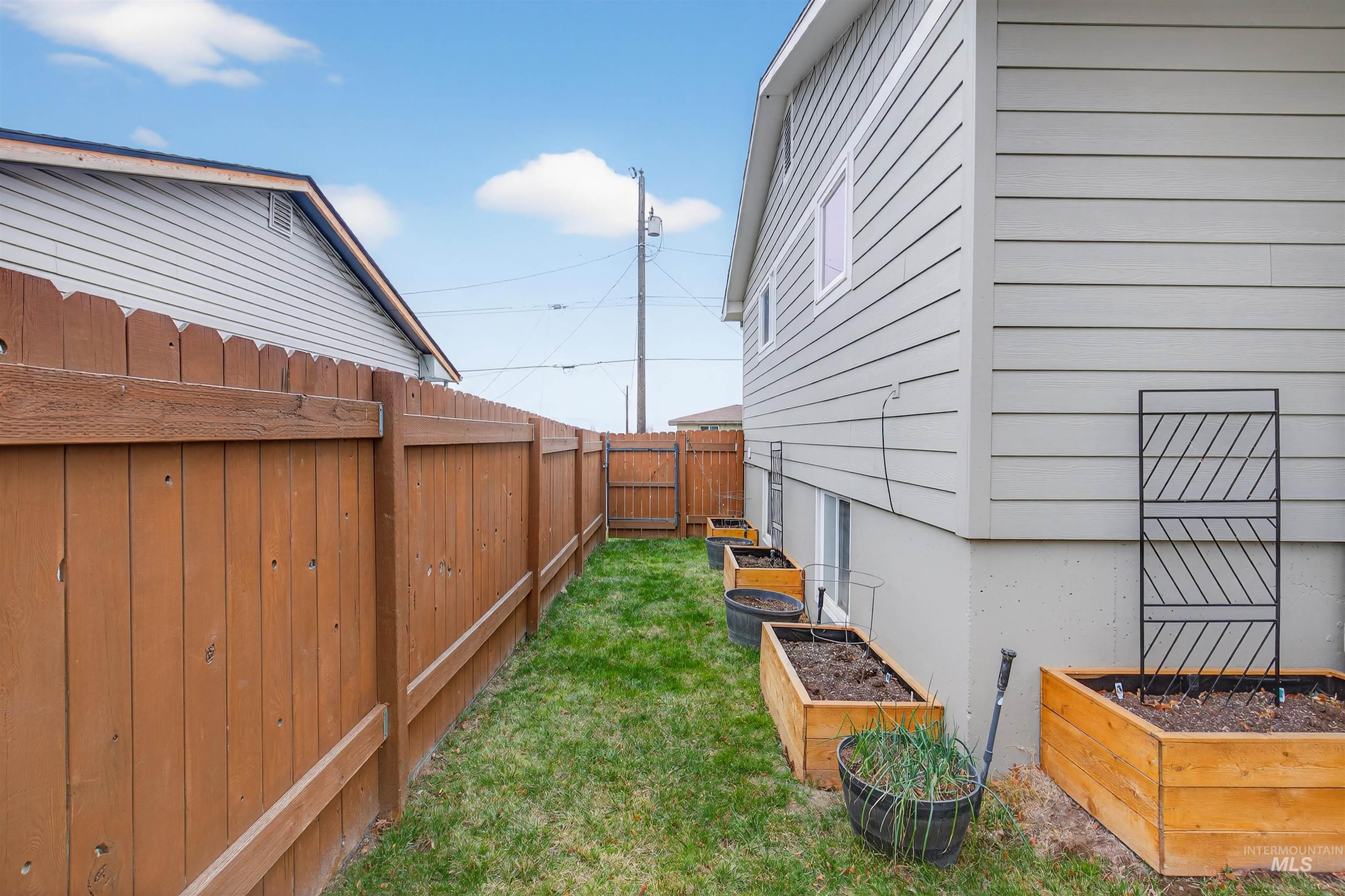 property viewer photo 44