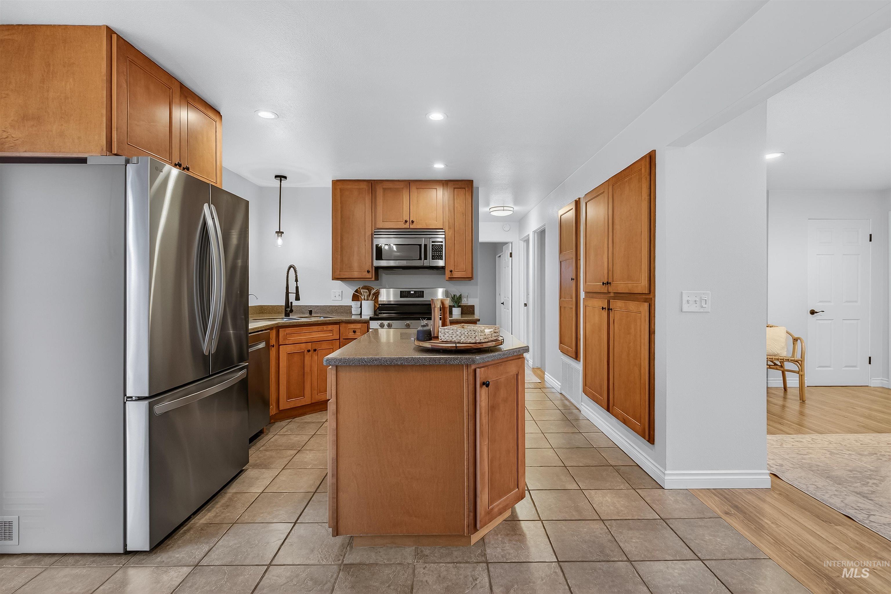 property viewer photo 8