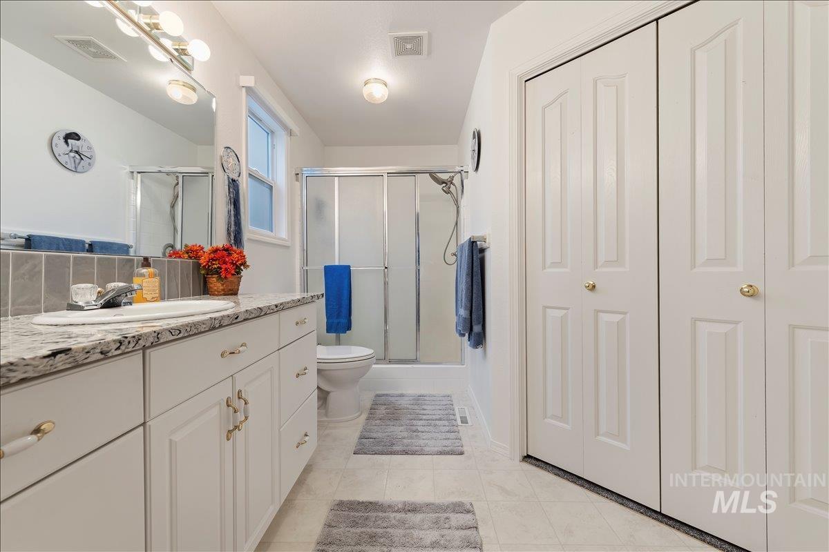 property viewer photo 18