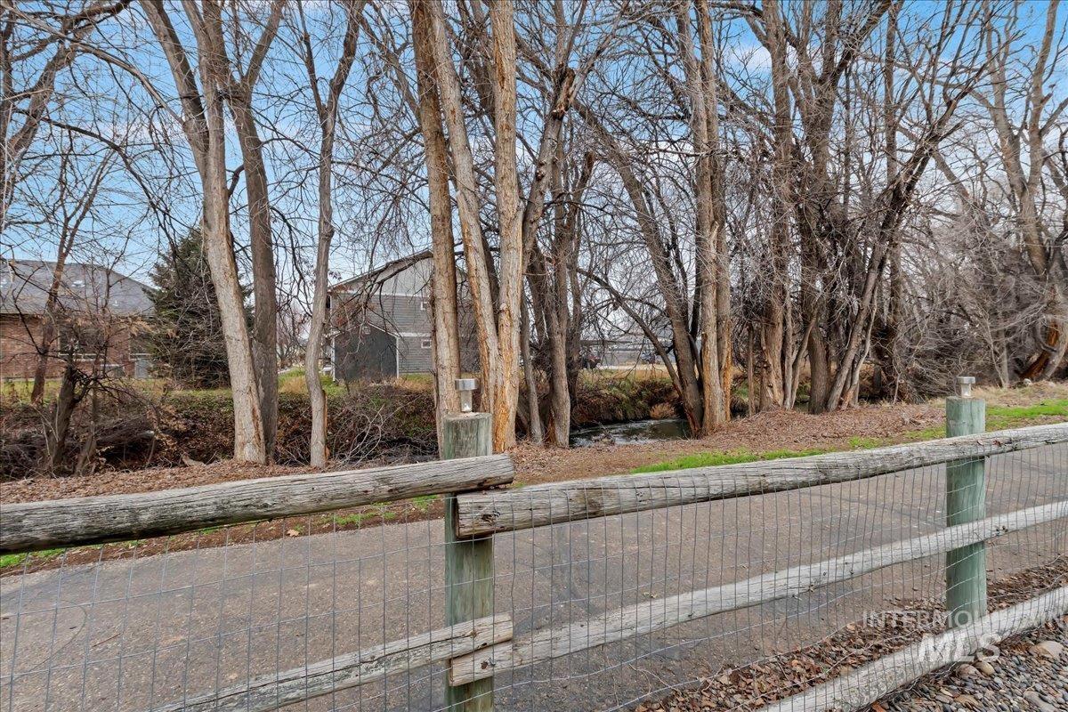 property viewer photo 28