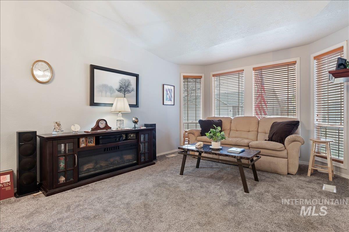 property viewer photo 6