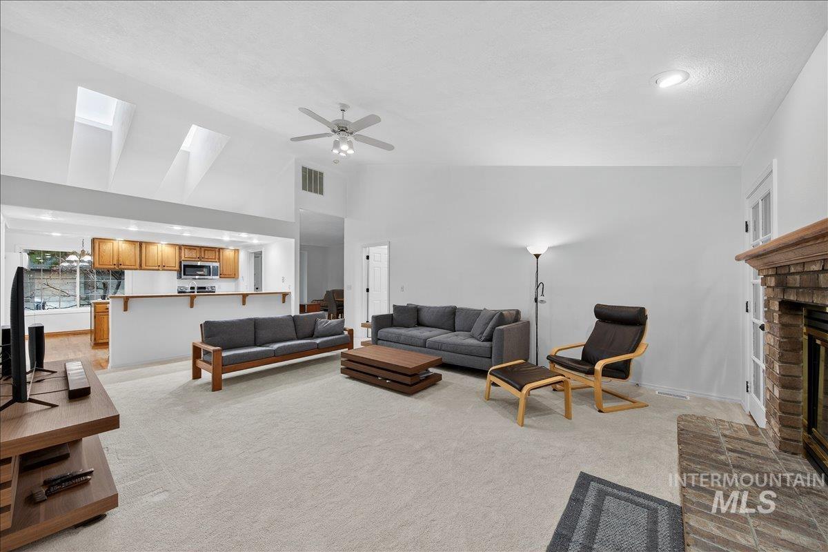 property viewer photo 14