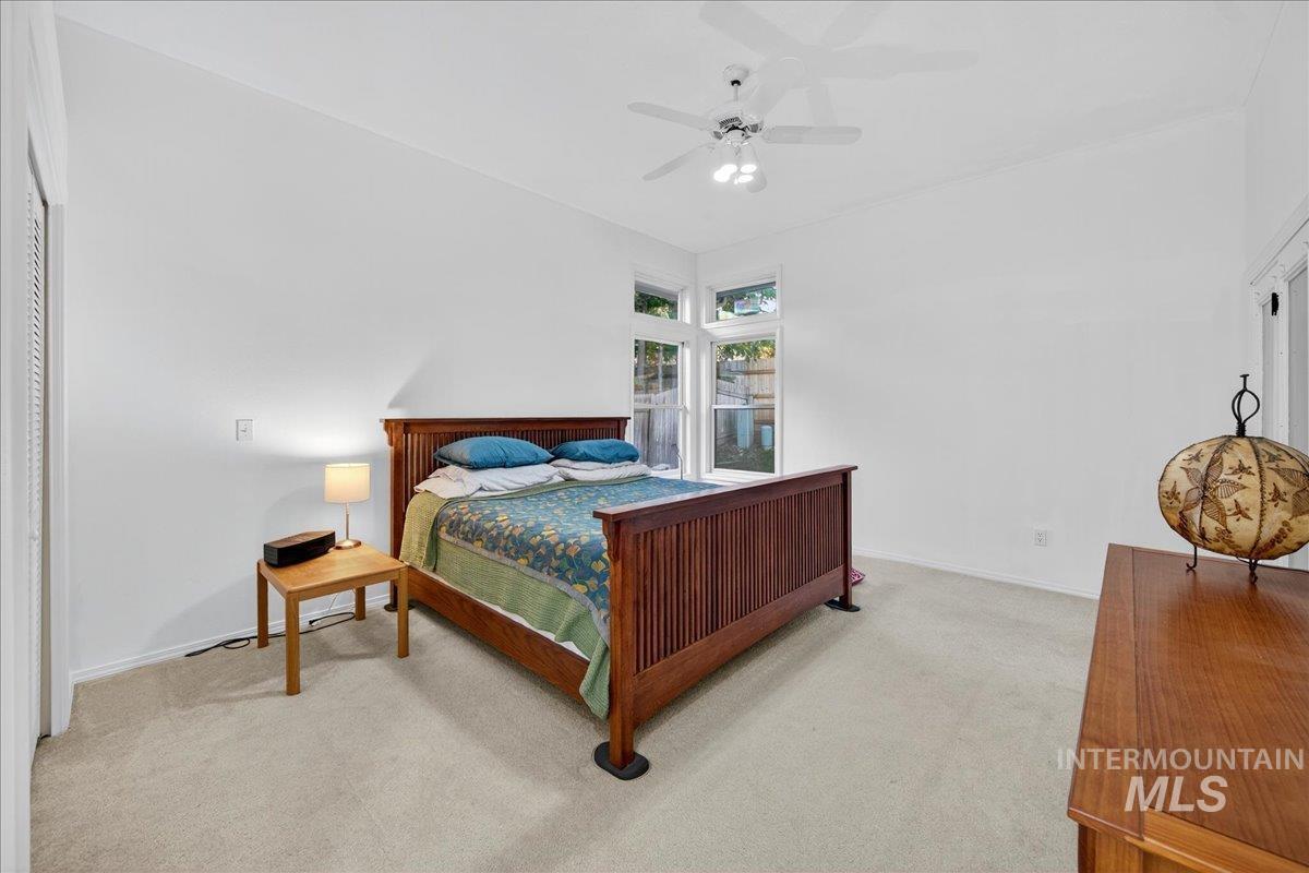 property viewer photo 25