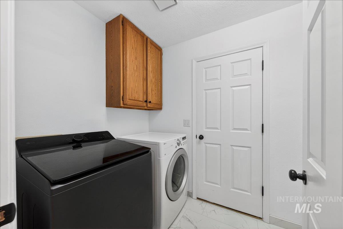 property viewer photo 38