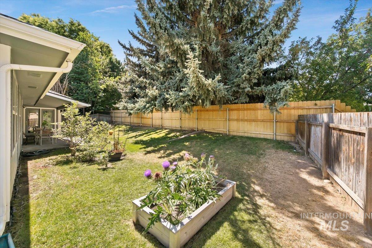 property viewer photo 40