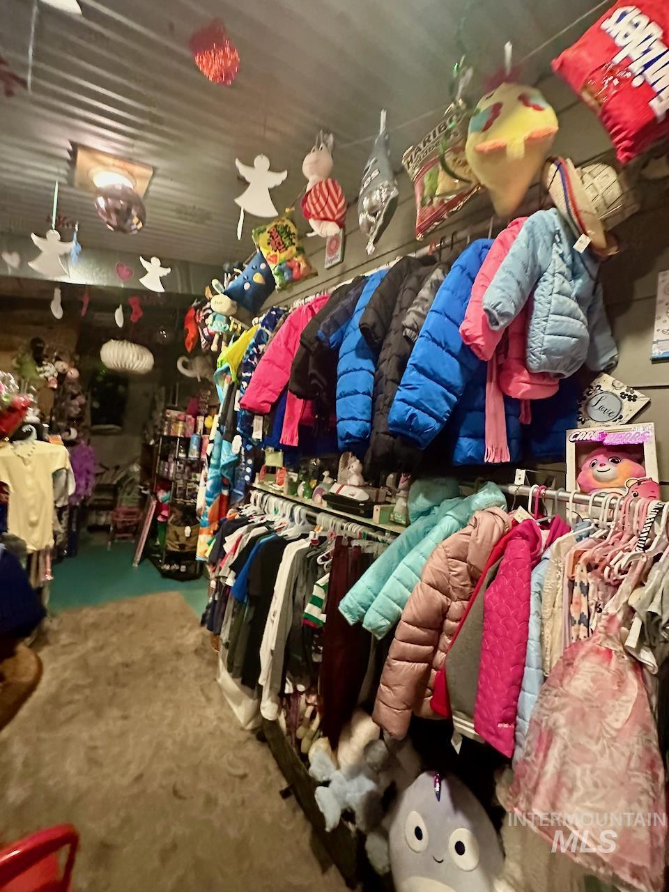 main property photo 6