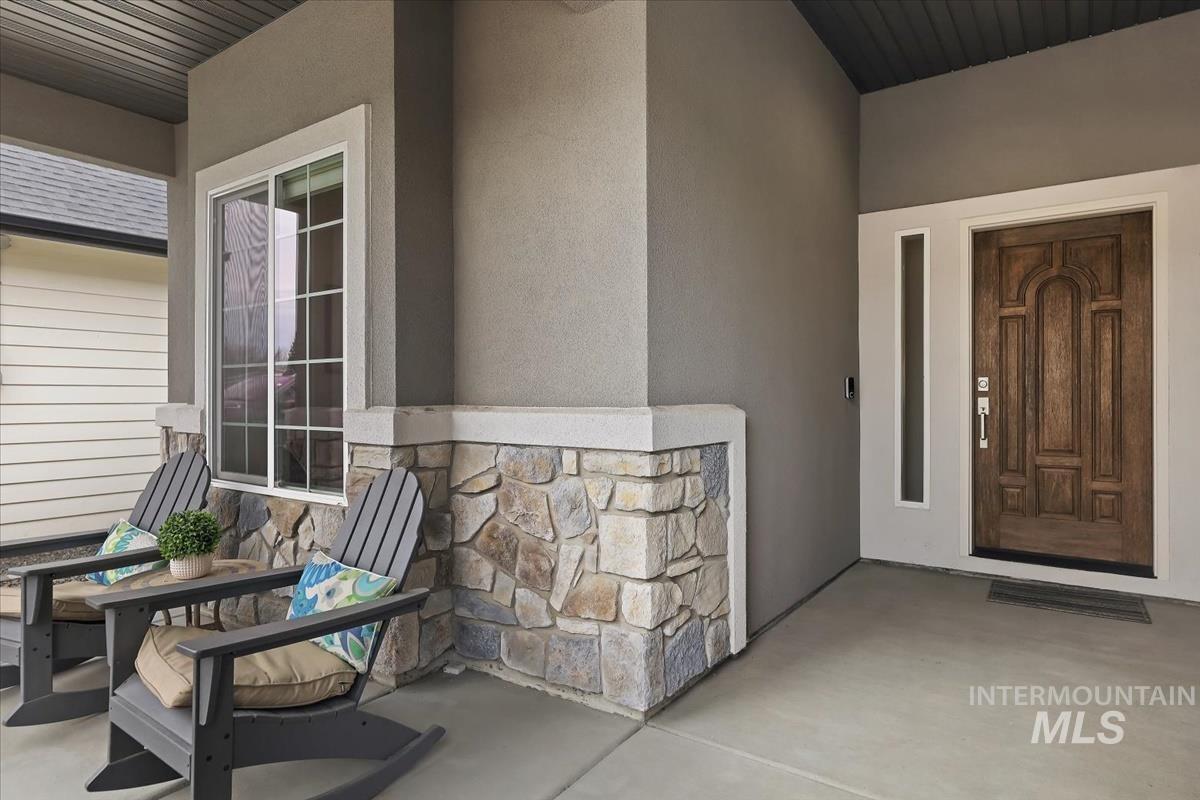 property viewer photo 2