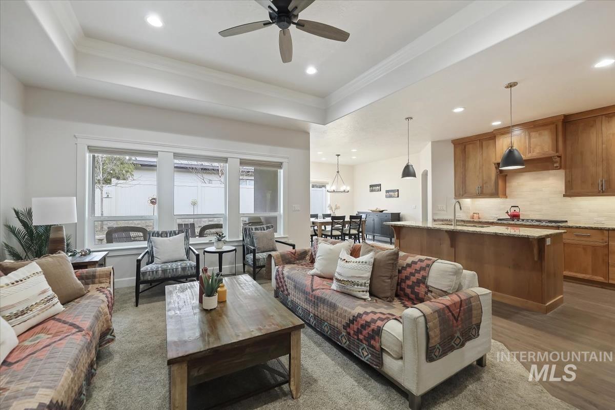 property viewer photo 33