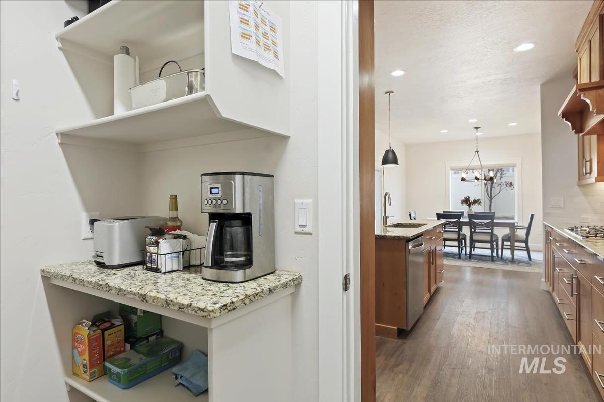 property viewer photo 36