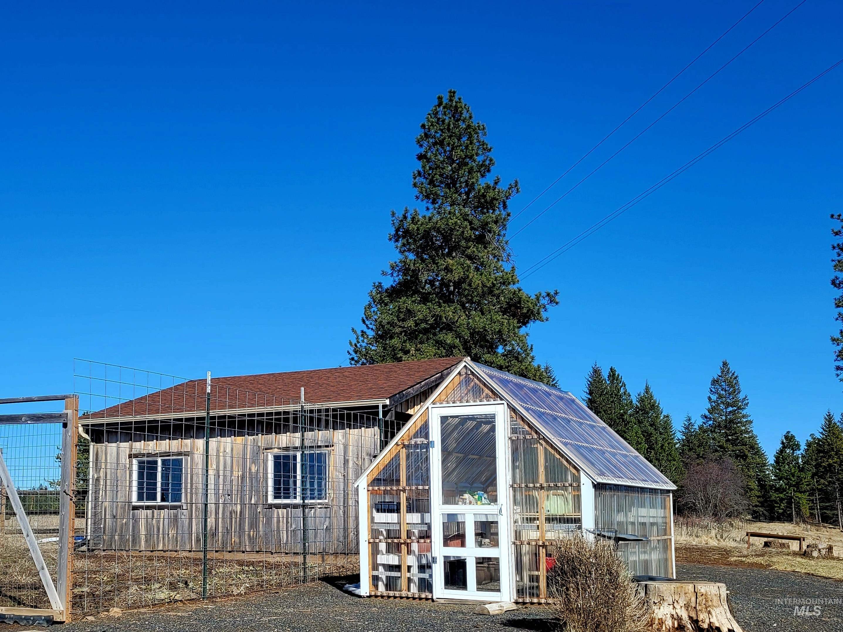 main property photo 41