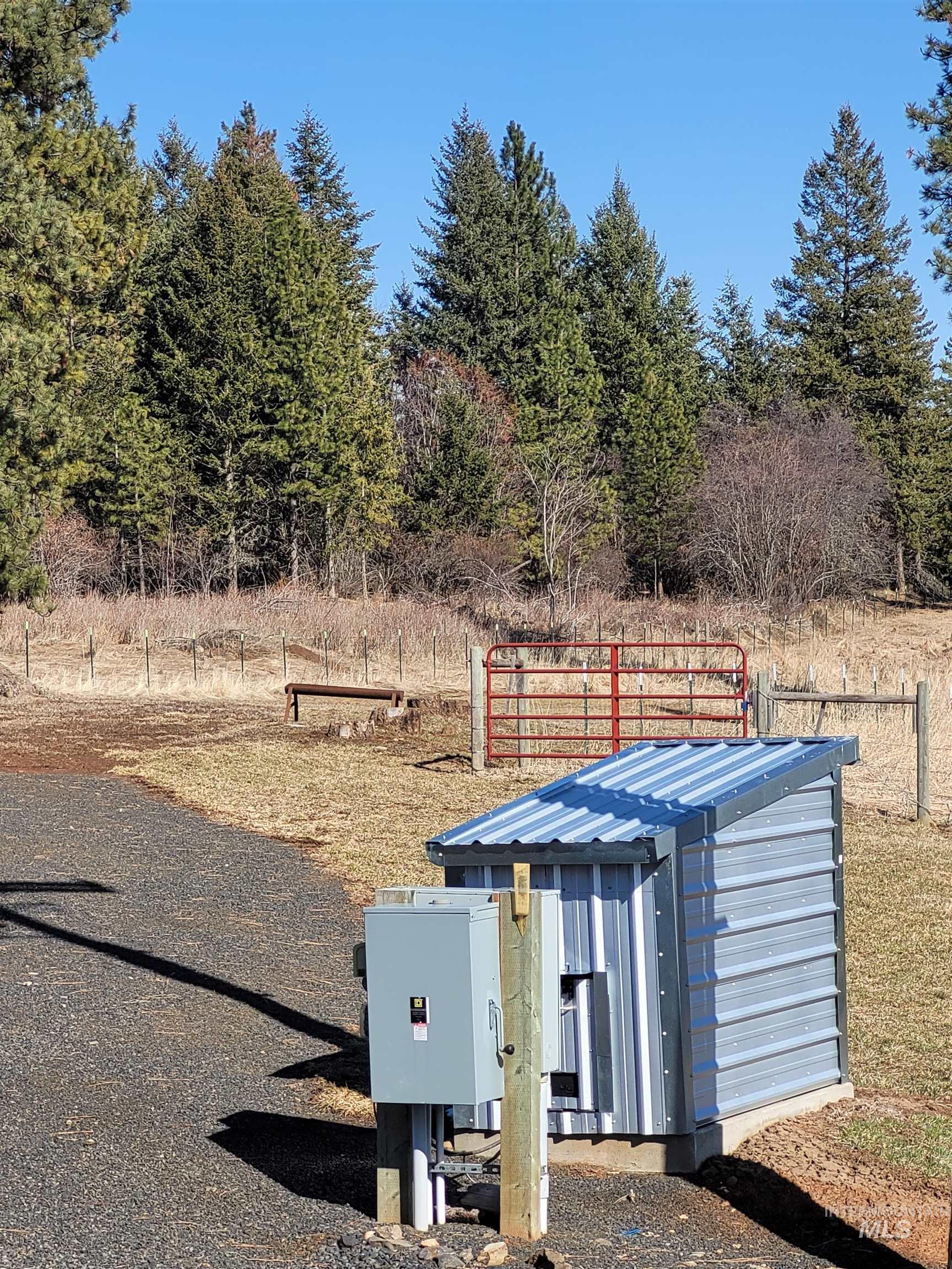 main property photo 42
