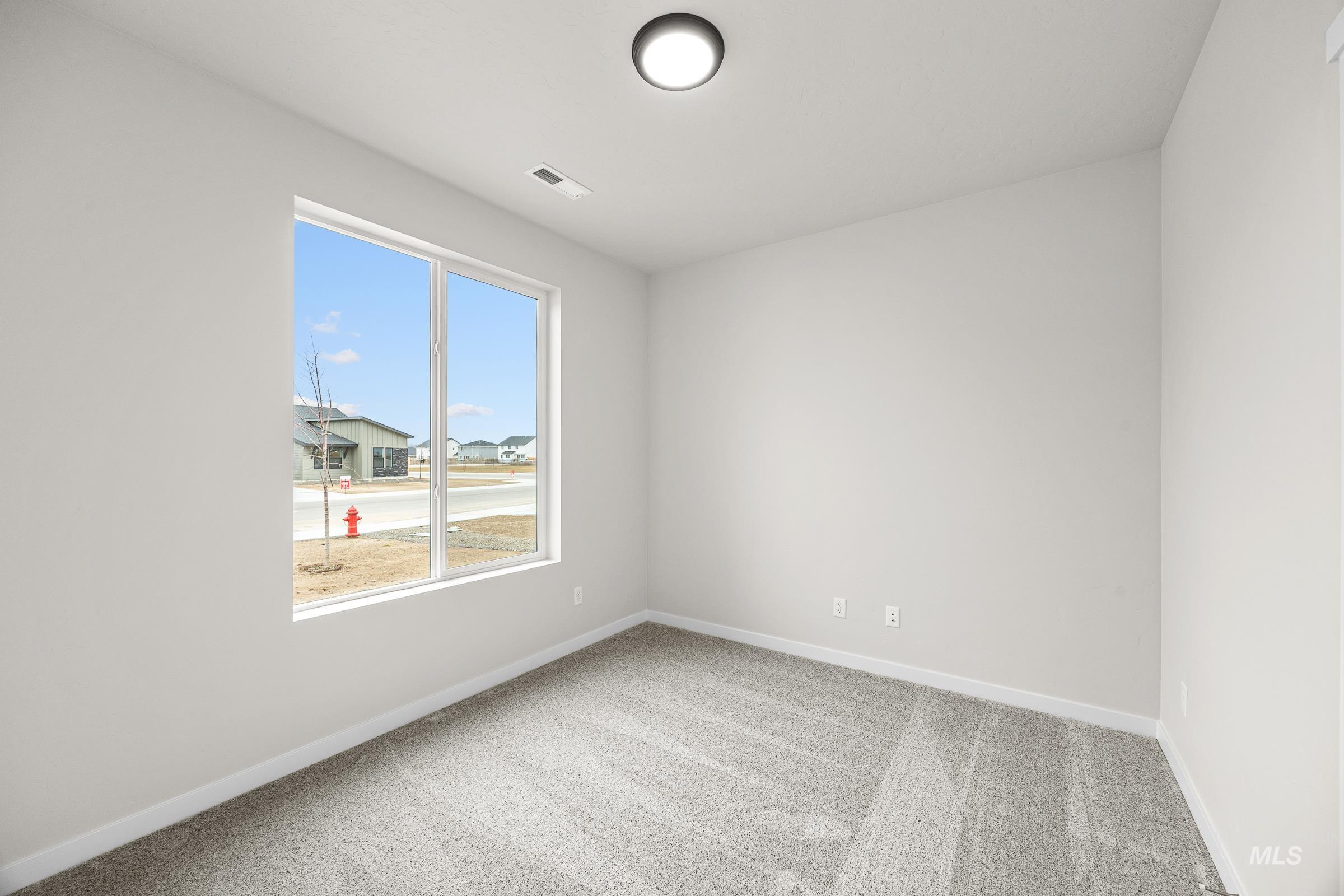 property viewer photo 10