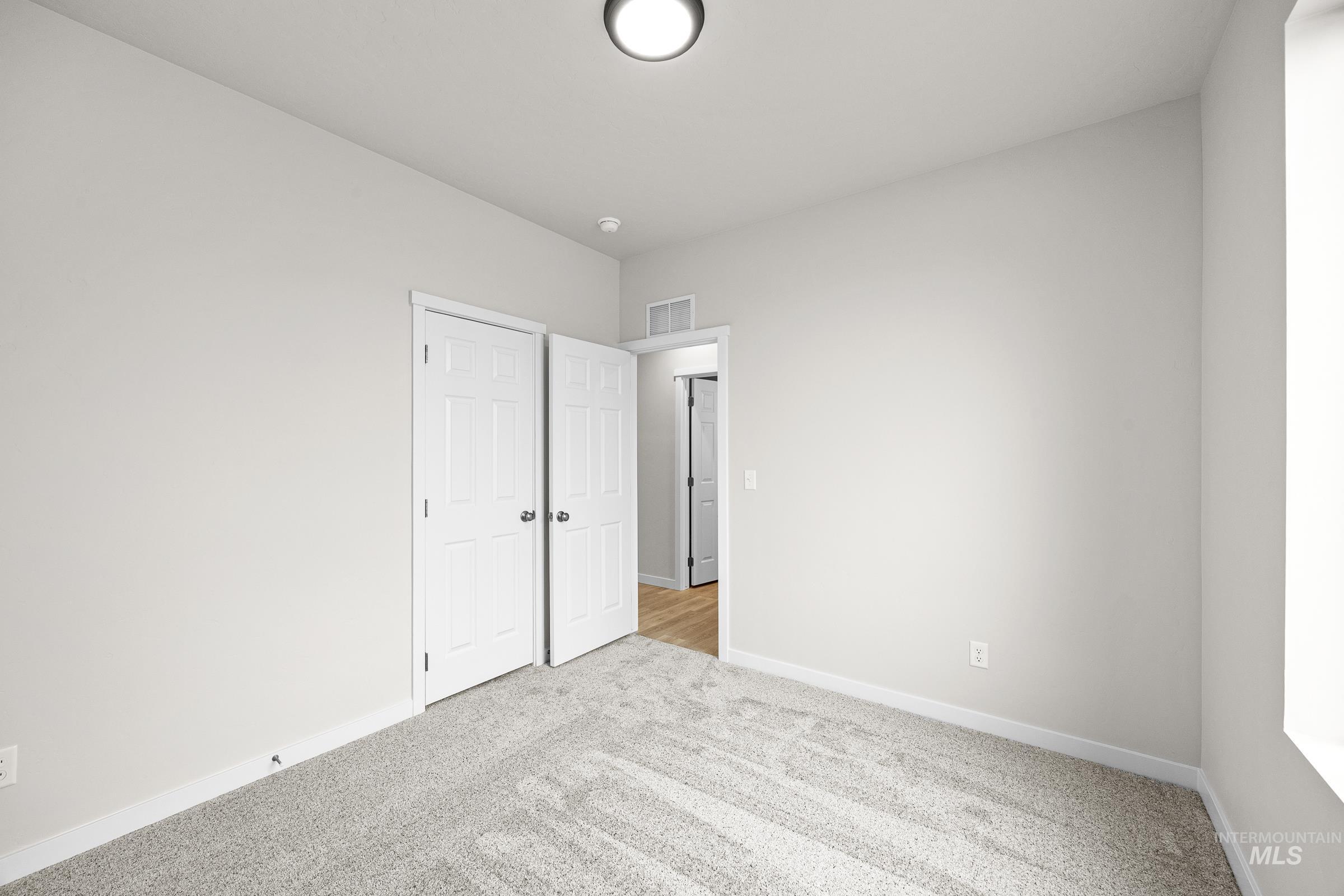 property viewer photo 11