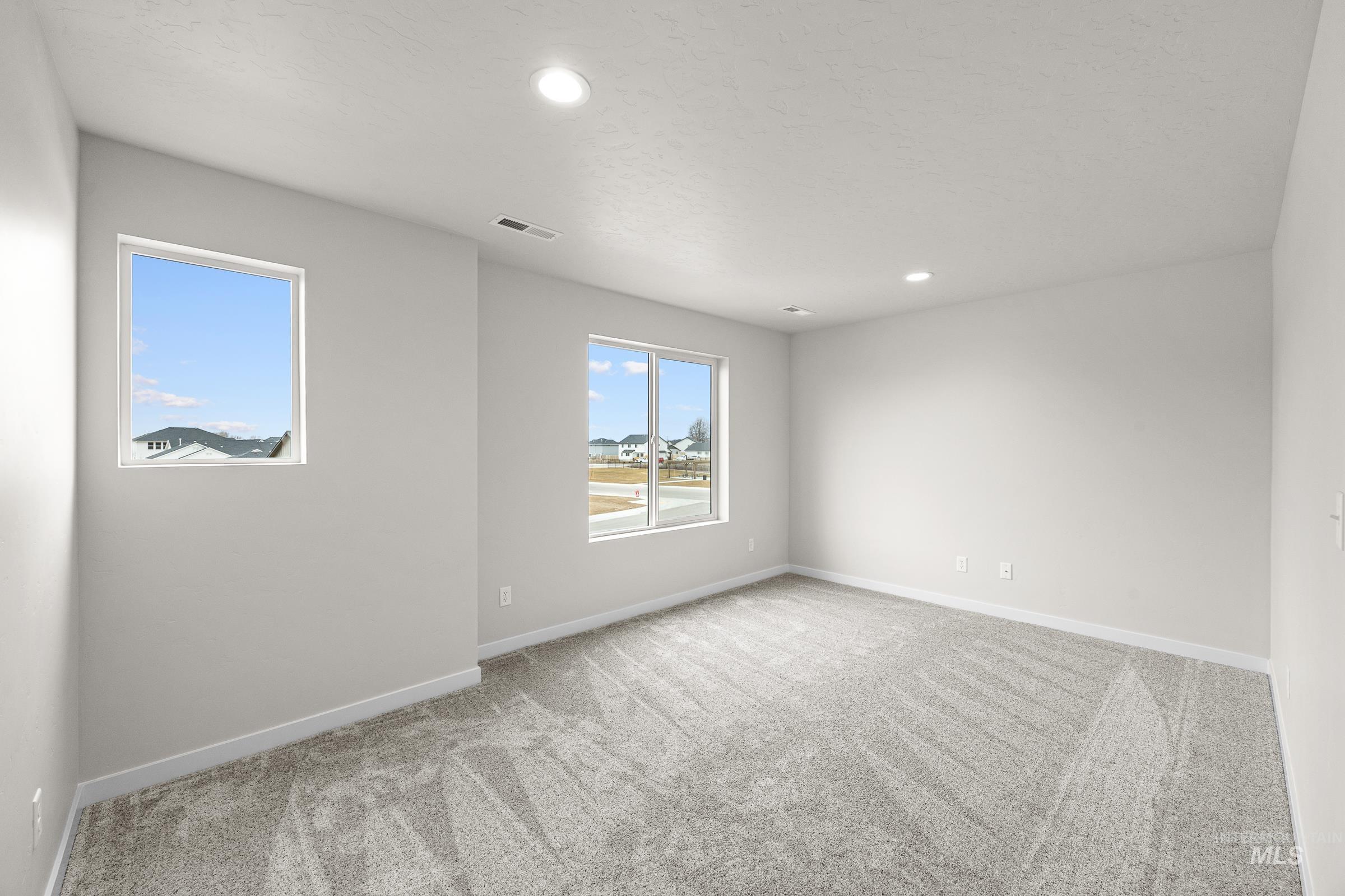 property viewer photo 13