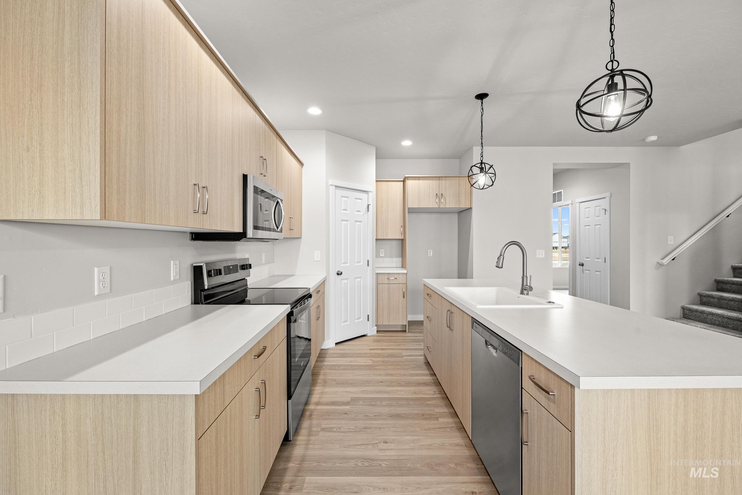 property viewer photo 4