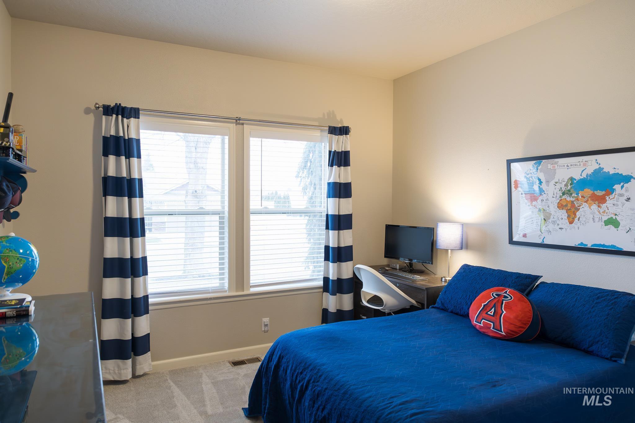 property viewer photo 15