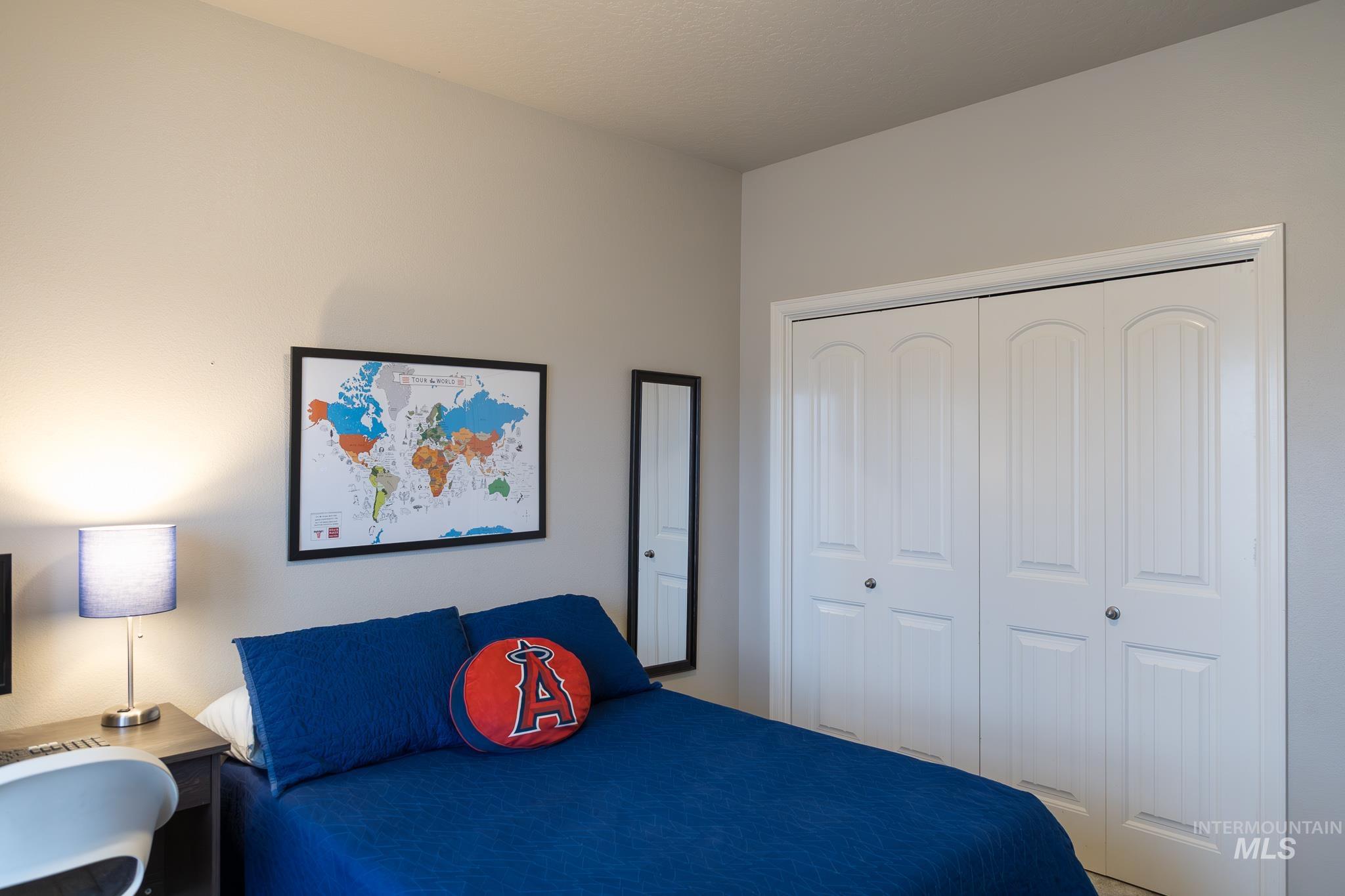property viewer photo 16