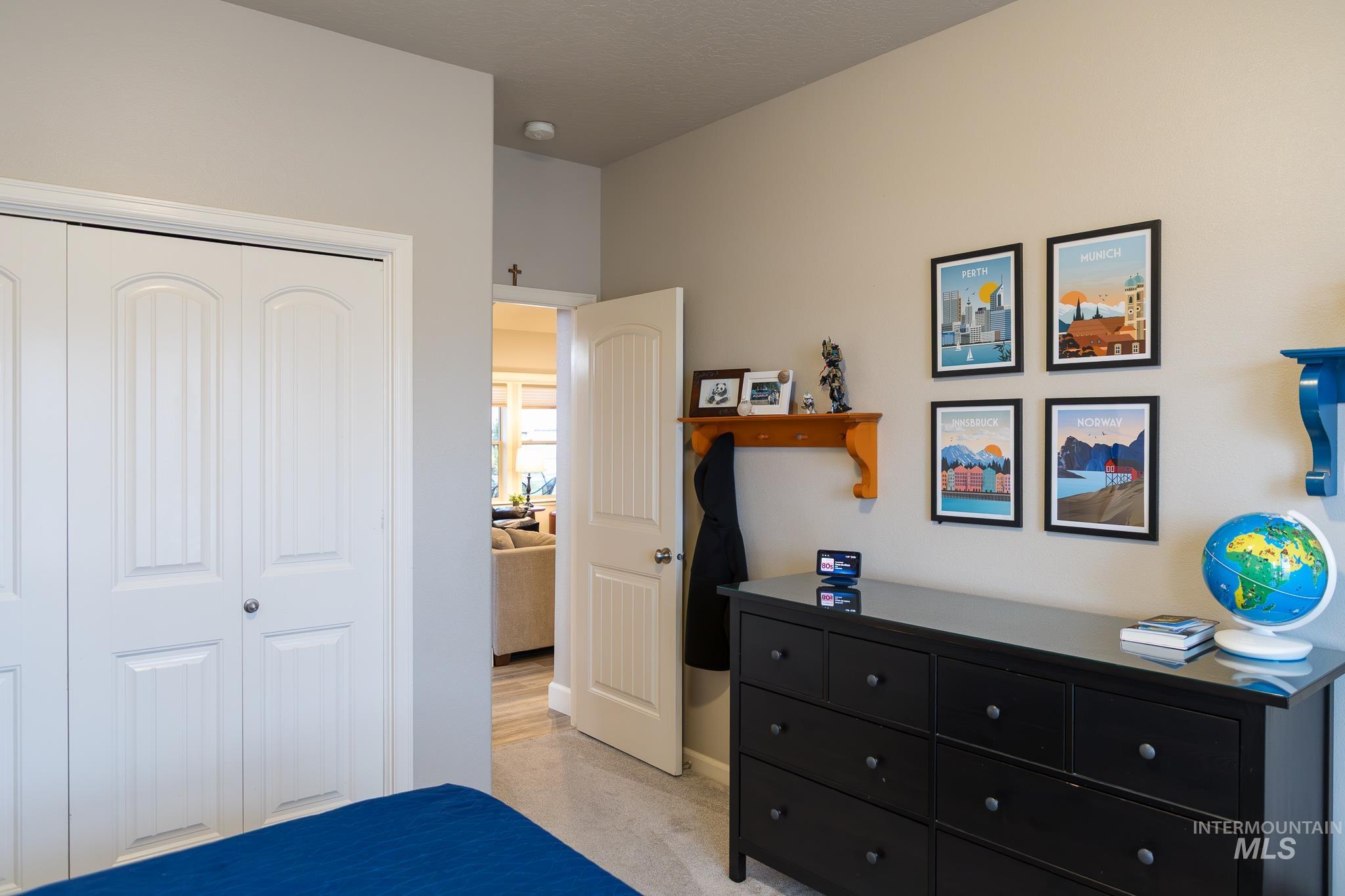 property viewer photo 17