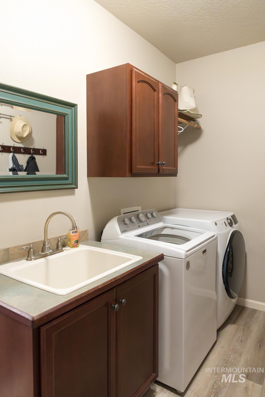 property viewer photo 22