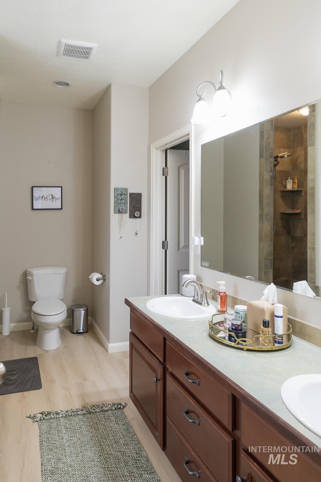 property viewer photo 27