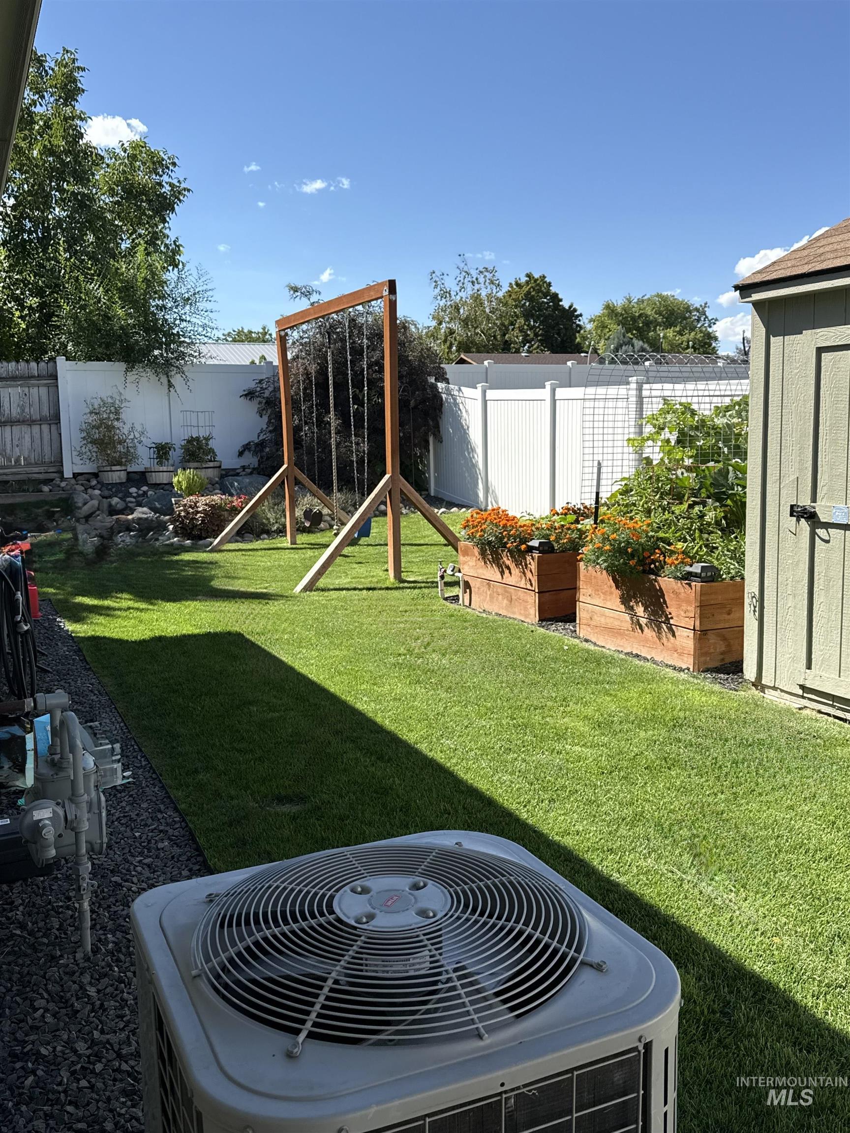 property viewer photo 41