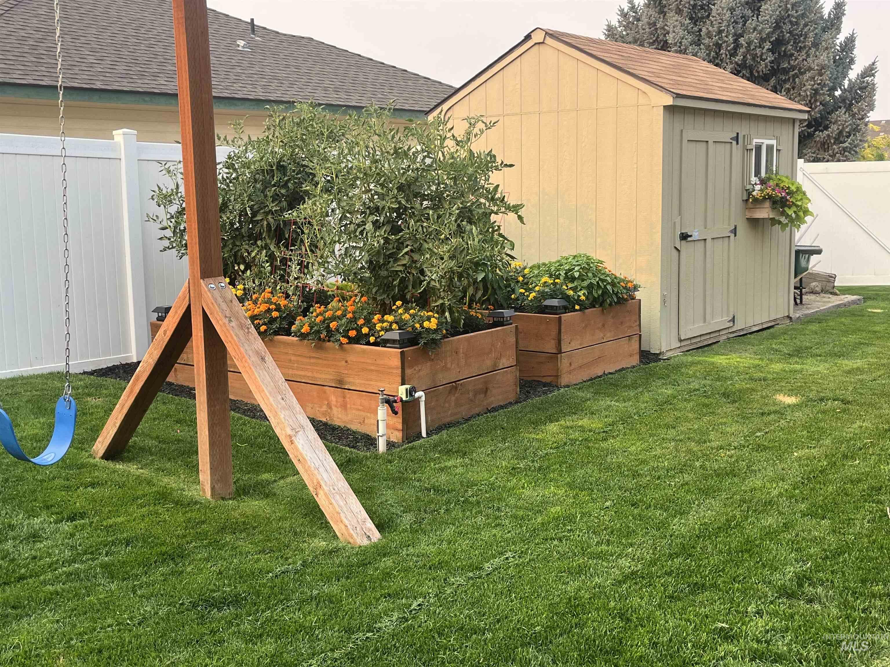 property viewer photo 42