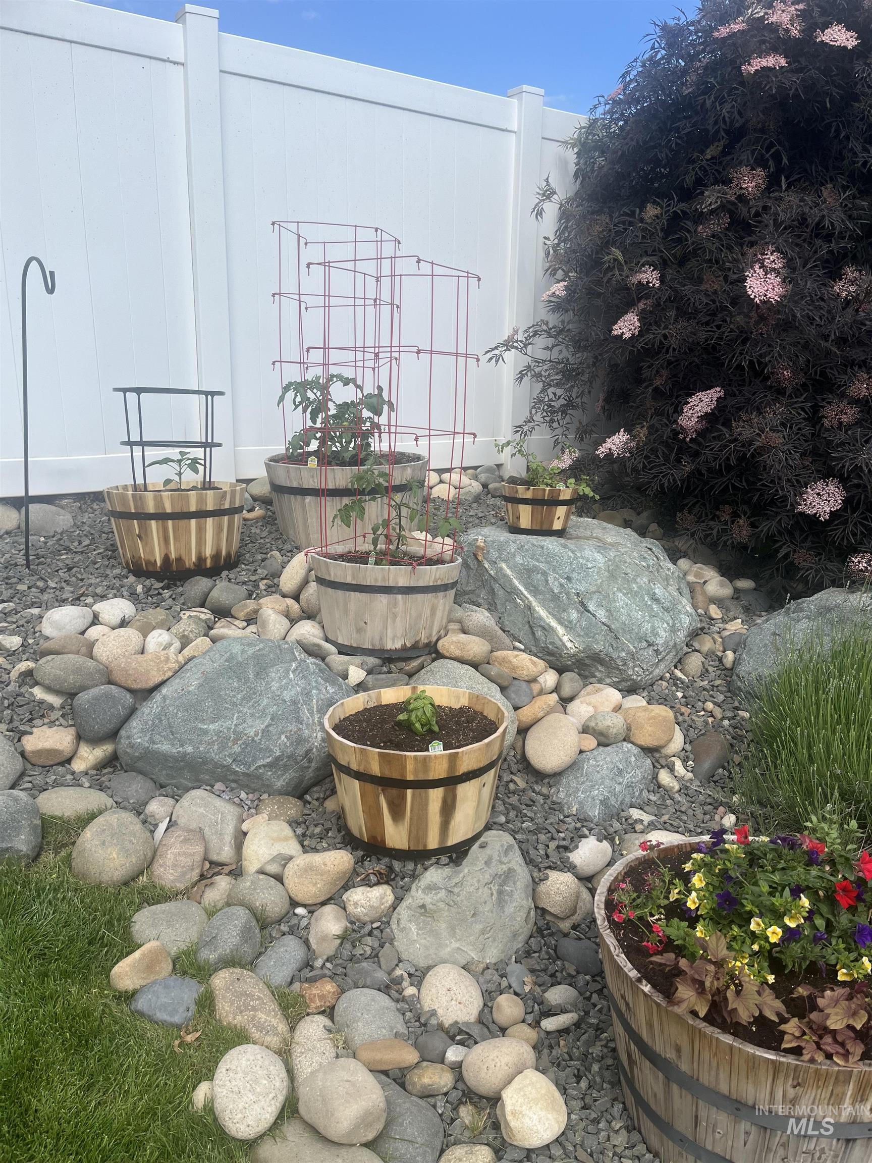 property viewer photo 45