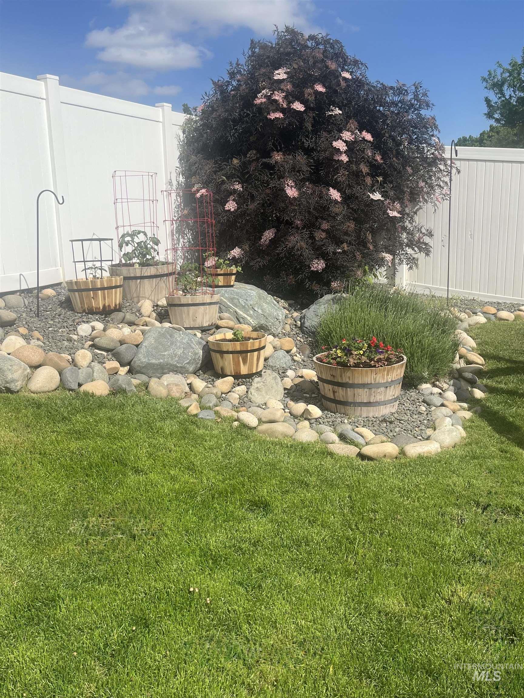 property viewer photo 46