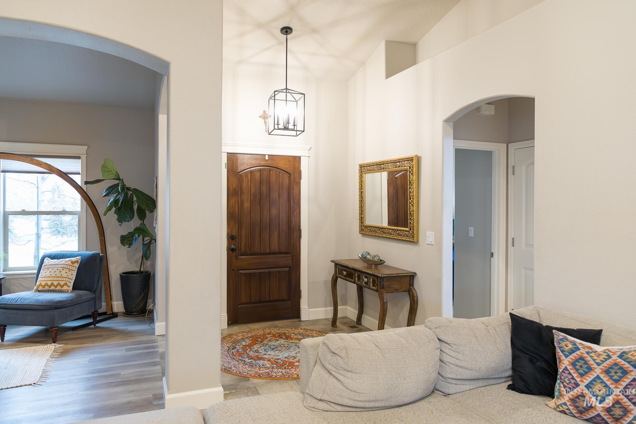property viewer photo 7