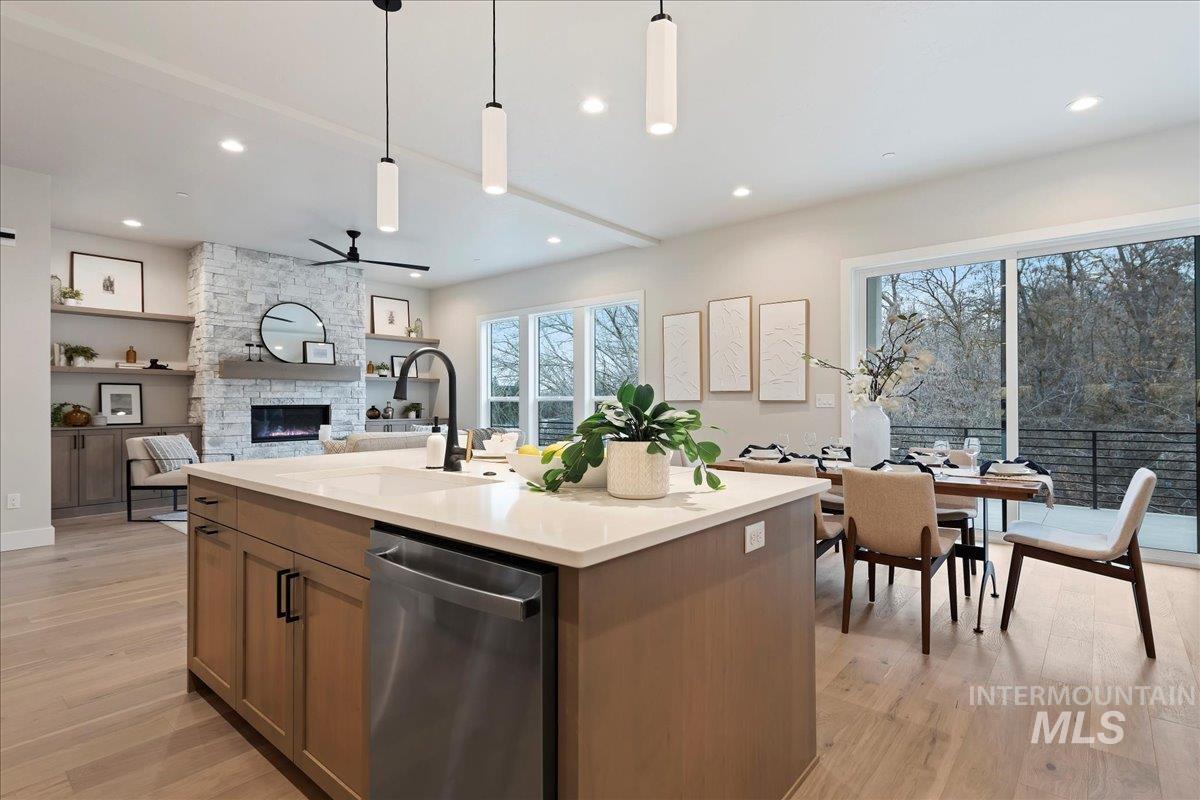 property viewer photo 12