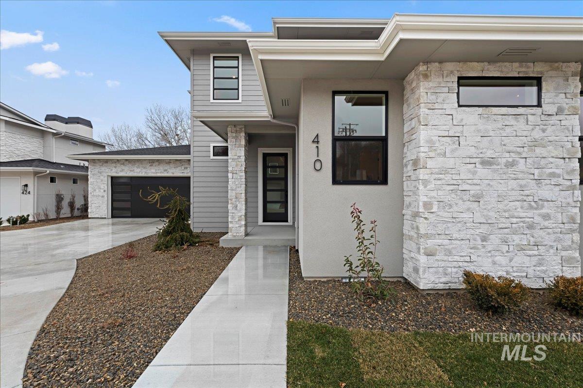 property viewer photo 2
