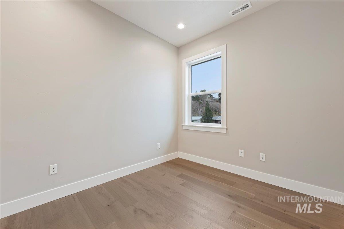property viewer photo 21