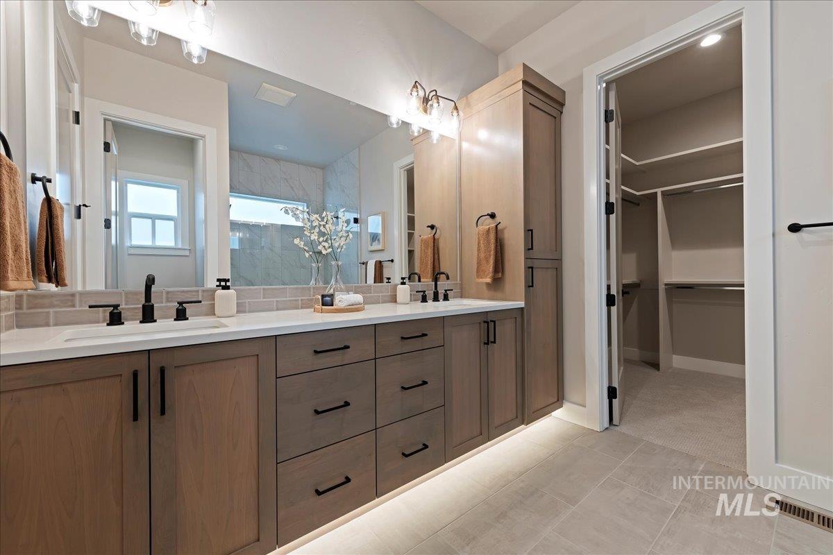 property viewer photo 22