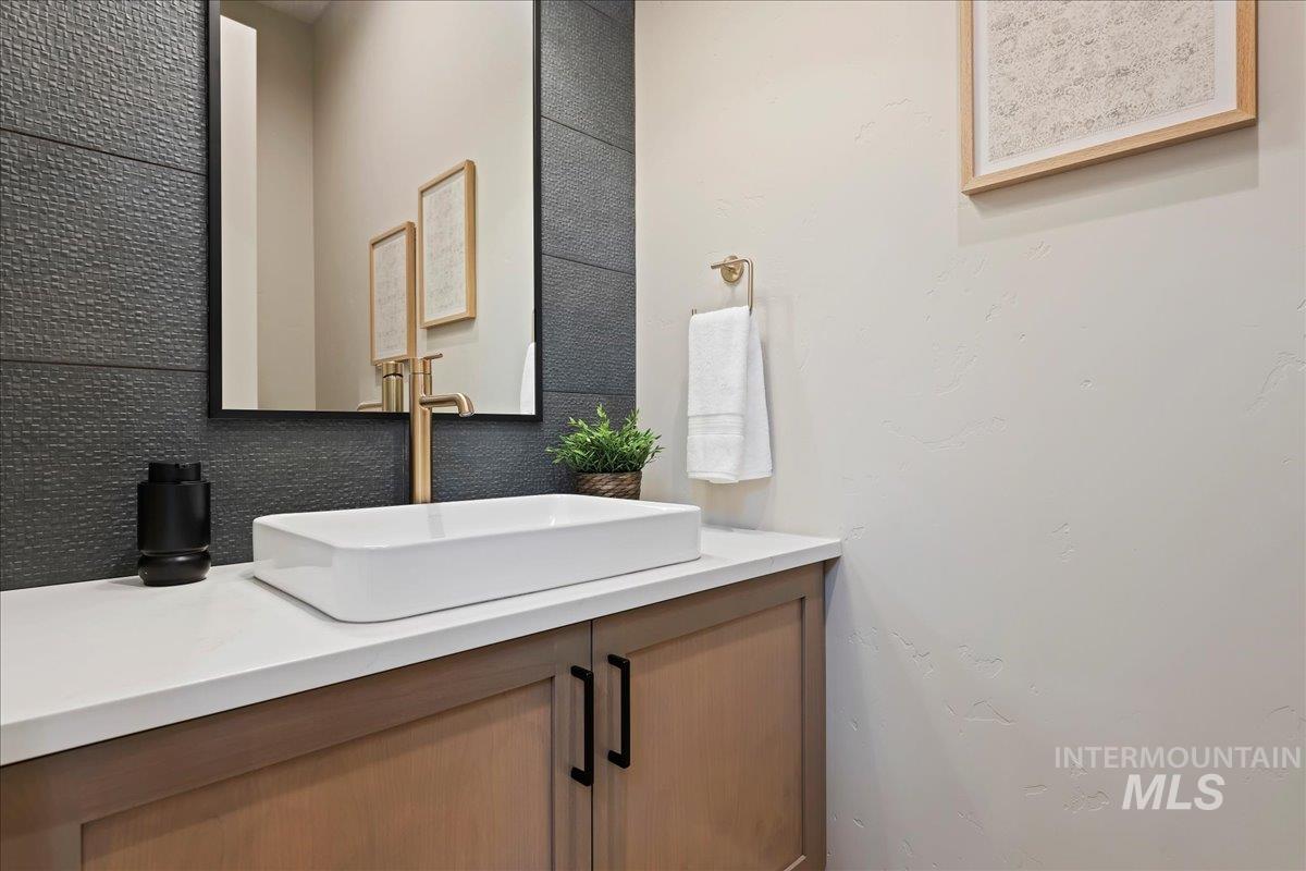 property viewer photo 26